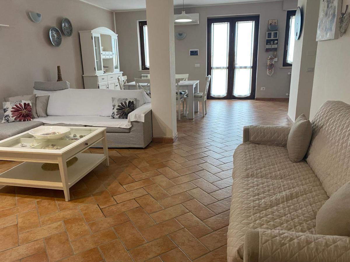 Agriturismo Colle D' Oro Пеша Романа Екстериор снимка