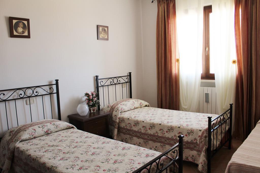 Agriturismo Colle D' Oro Пеша Романа Екстериор снимка