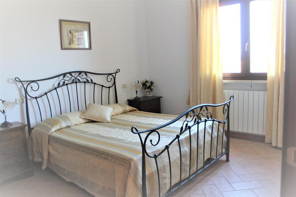 Agriturismo Colle D' Oro Пеша Романа Екстериор снимка